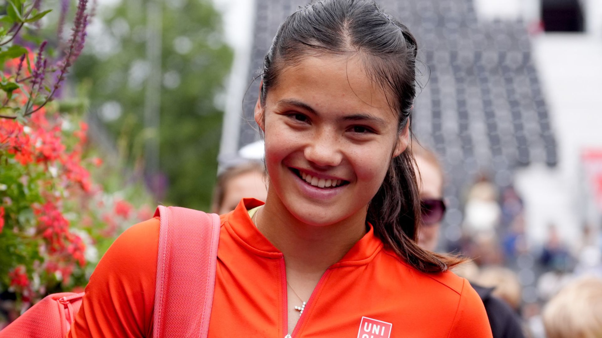 Latest tennis scores: Raducanu bids for place in Queen’s QFs